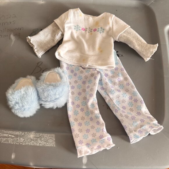 GUC American Girl Doll Clothes & Accessories Lot #5 - Picture 10 of 11